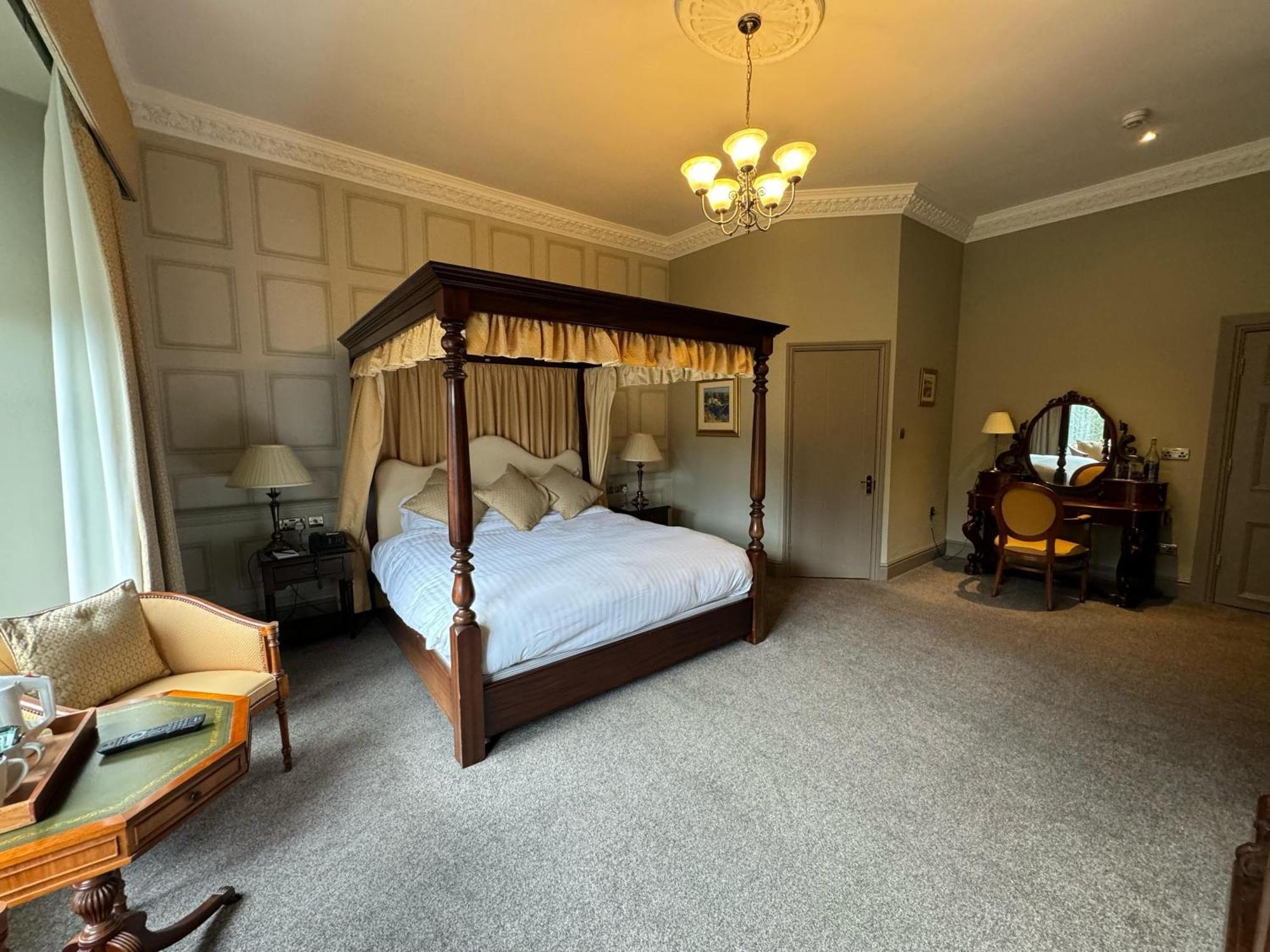 Tre-Ysgawen Hall & Spa Llangefni Exterior foto