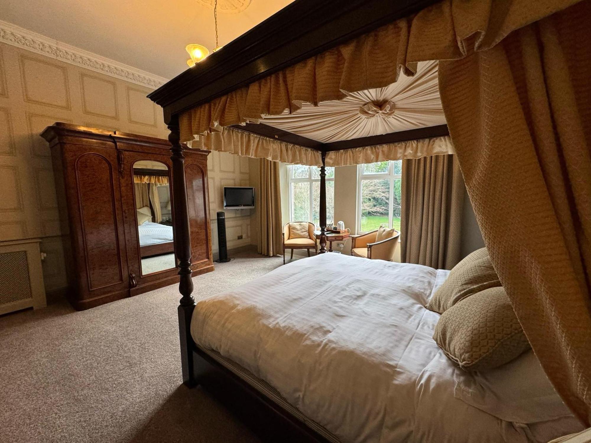Tre-Ysgawen Hall & Spa Llangefni Exterior foto